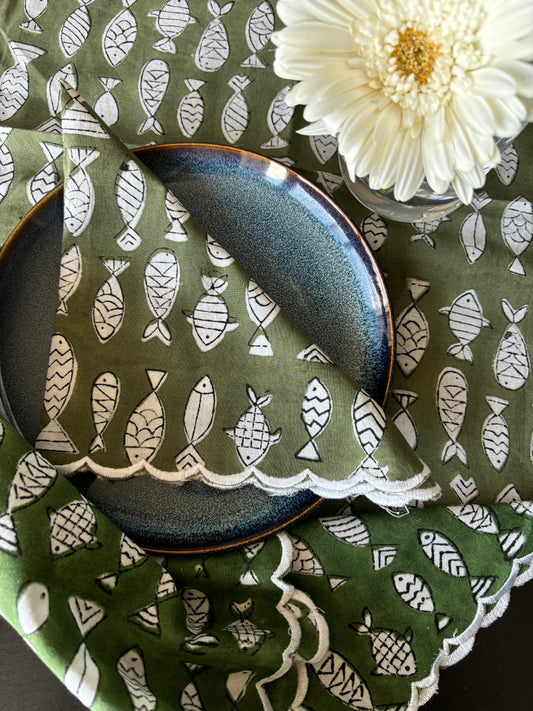 Green Fish Scalloped Edge Table Napkin