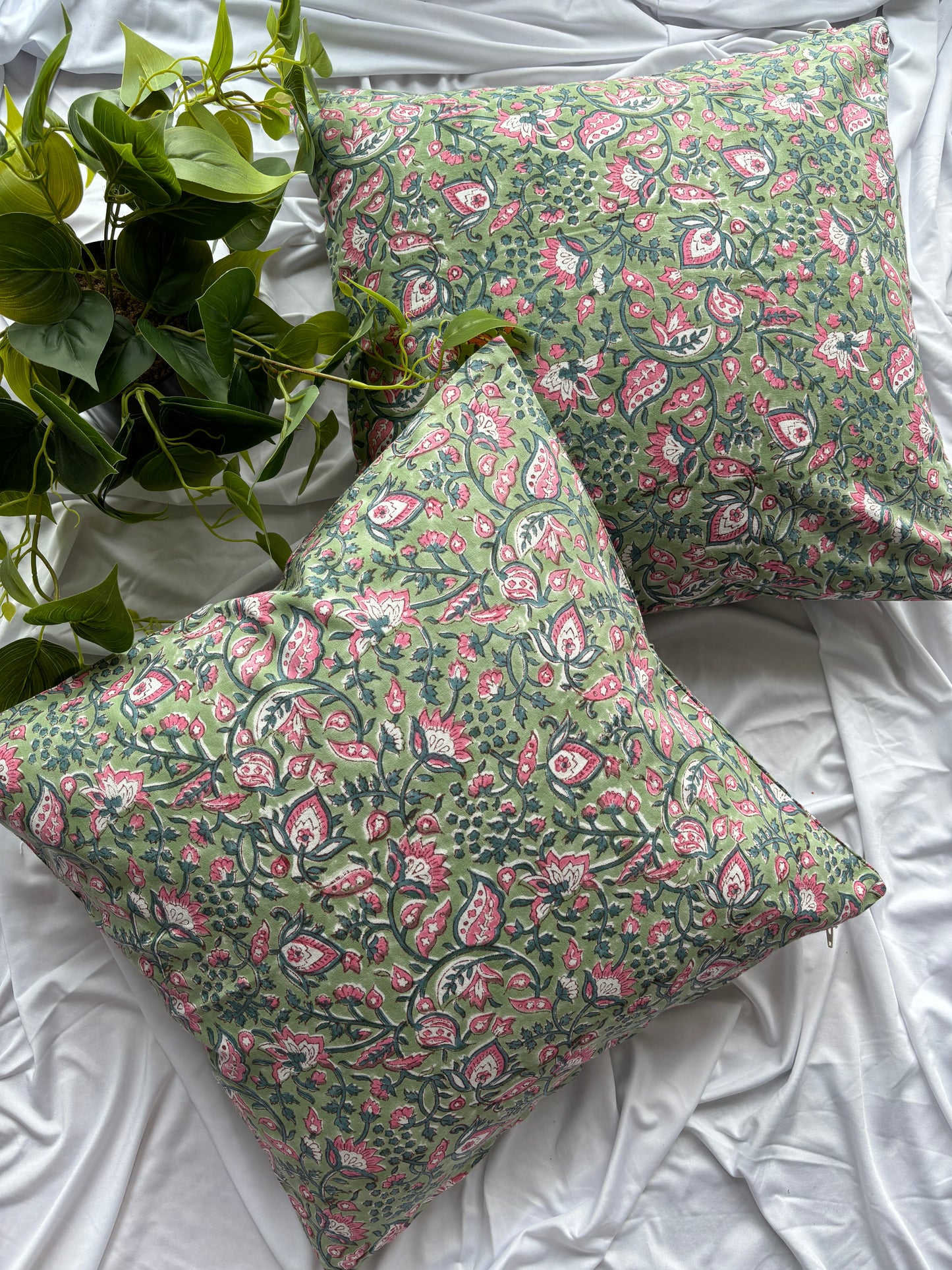 Green and Pink Jaal Printed Cushion Cover (Set of 2)