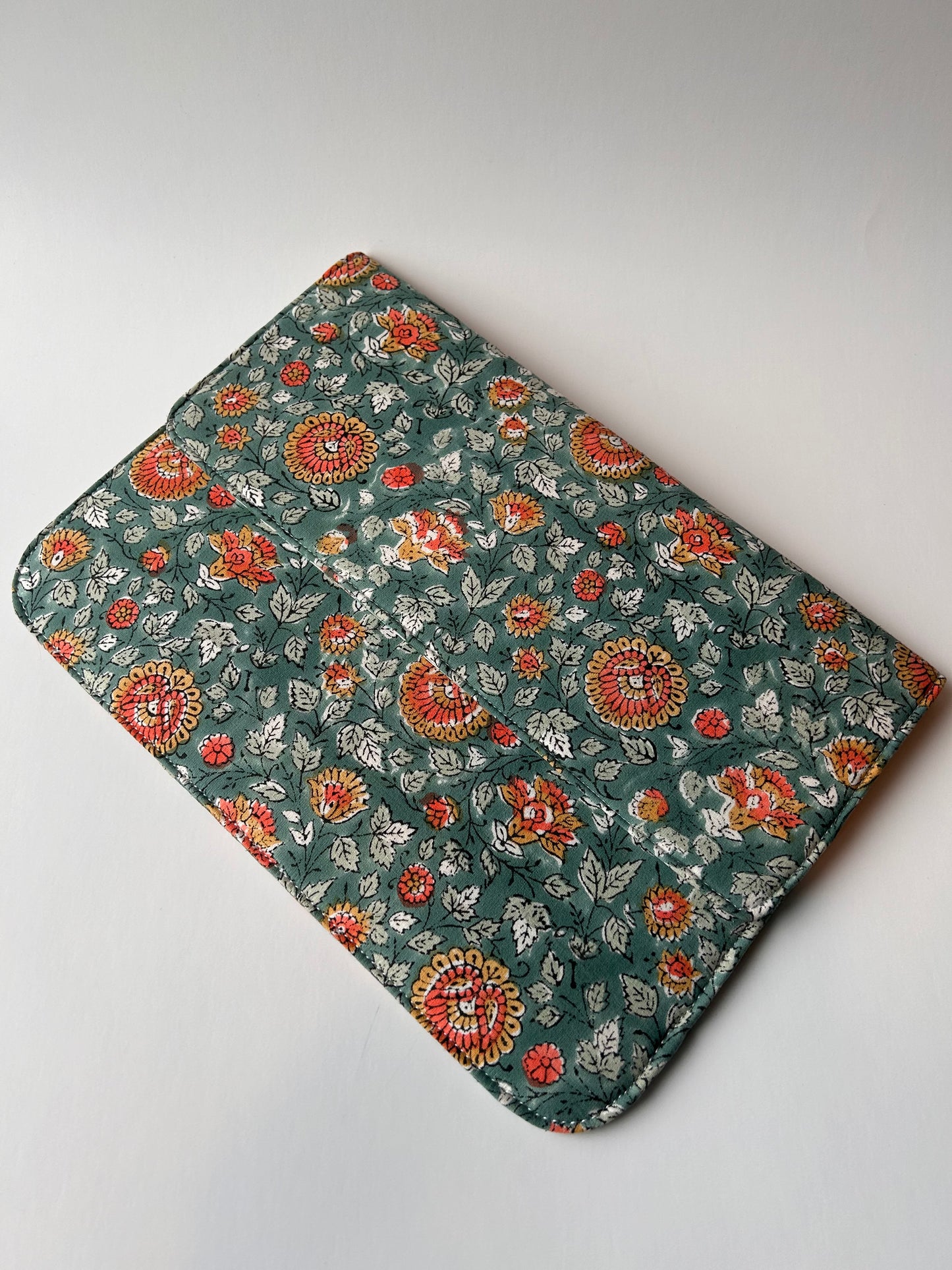 Printed MacBook sleeve/ cover